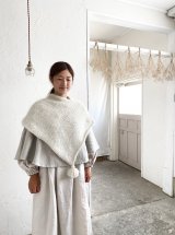 s3_C35_knitponcho_wh_07