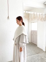 s3_C35_knitponcho_wh_08