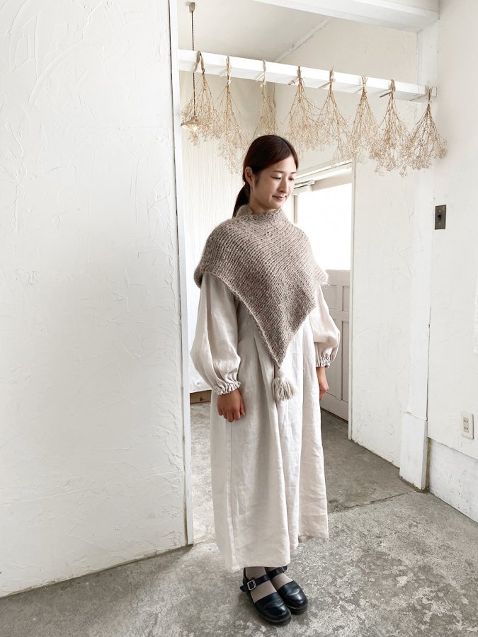 s3_H35_knitponcho_bg_06